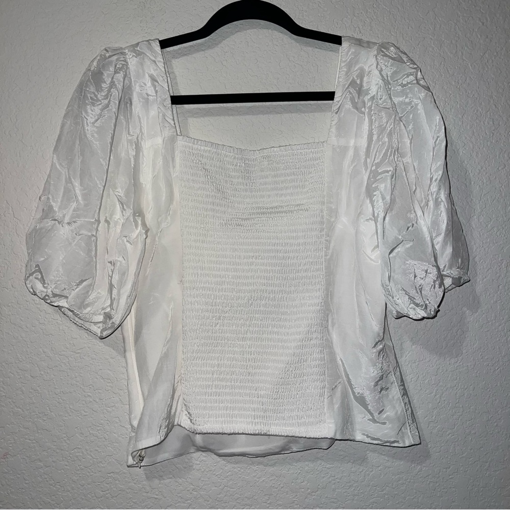 Abercrombie & Fitch White Puff Sleeve Smocked Blouse - Picture 3 of 4
